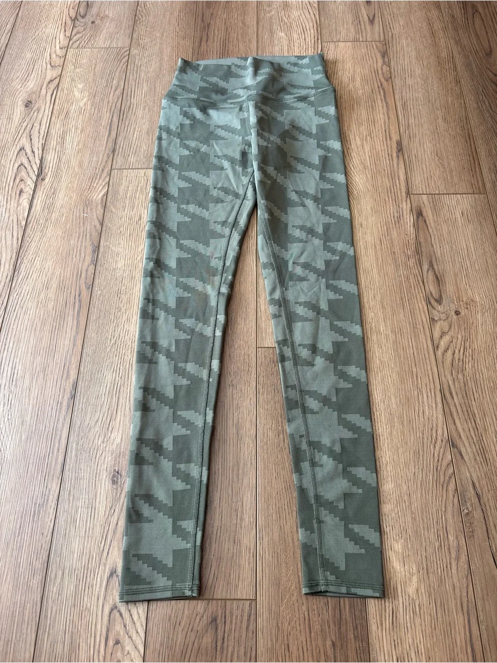 ALO Yoga Olive Green Jacquard Leggings